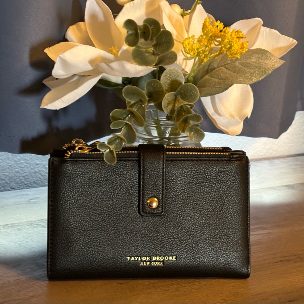 Taylor Brooke New York Clutch Wallet
